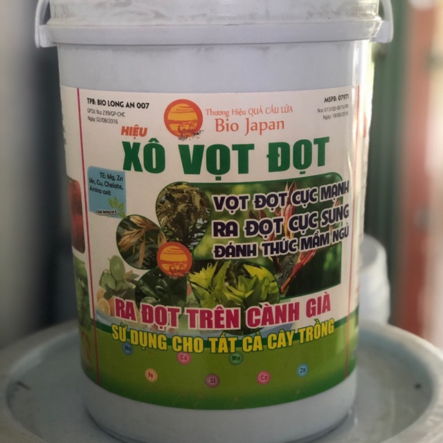 Phân bón xô vọt đọt xô 4,5 ký. Hàng chính hãng Quả Cầu Lửa