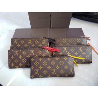 Ví hoa nâu kéo khoá size 20 fullbox