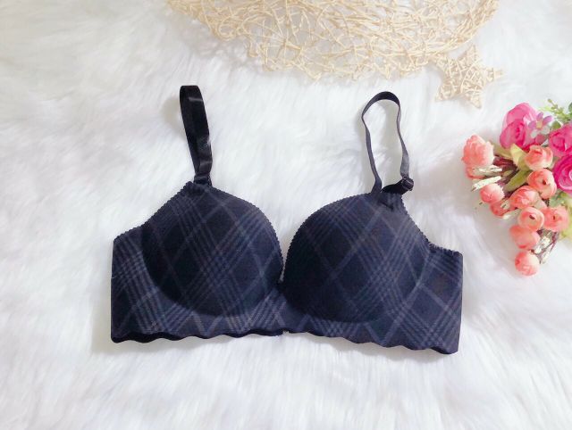 [100% HÀI LÒNG] ÁO LÓT KHÔNG GỌNG ĐẨY NGỰC TẠO KHE FOM CHUẨN MÀU SẮC NỀN NÃ | BigBuy360 - bigbuy360.vn