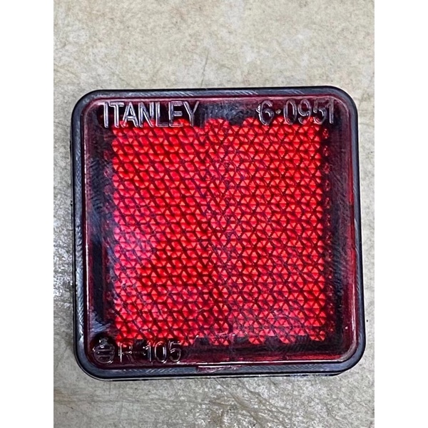 phản quang julio,dùng cho xe julio 50cc Nhật bãi, sản  phẩm màu đỏ có chữ stanley rất chi sịn sò,cám