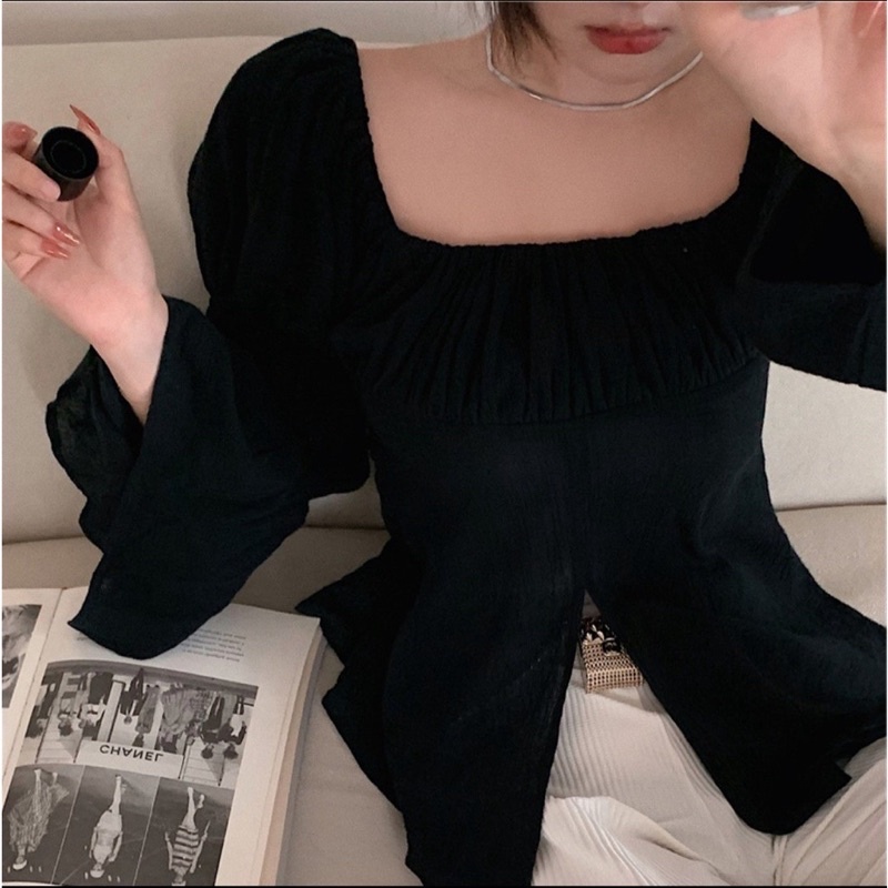 Áo cổ vuông xẻ