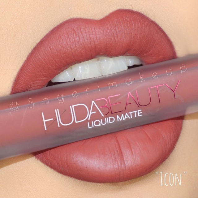 Son kem lỳ Huda Beauty liquid matte