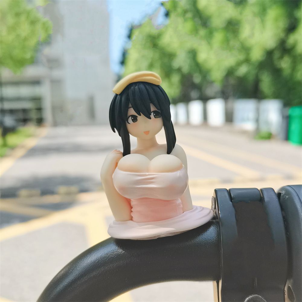 Mô hình nhân vật Enoki Tomohide Kanako trang trí xe hơi