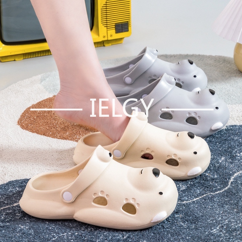 Dép đi biển IELGY thiết kế đục lỗ thoáng khí hình gấu hoạt hình dễ thương dành cho nữ