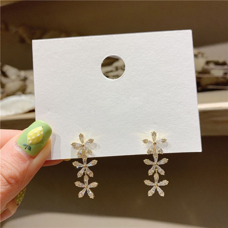 Khuyên tai nữ bạc S925 - Hoa tai nữ dải hoa đính đá lấp lánh dễ thương sang chảnh ZaZa.accessories KT8078