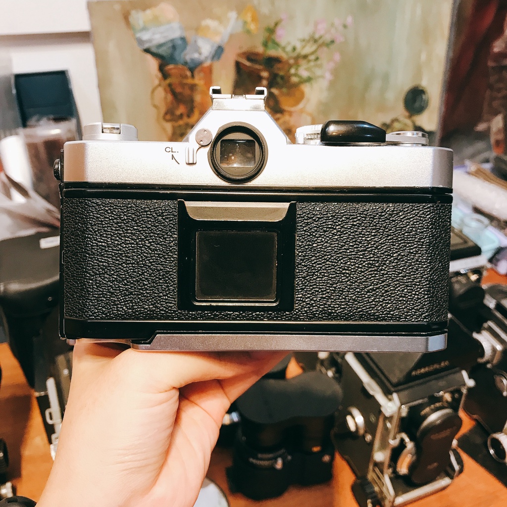 Máy ảnh phim Konica Autoreflex T3 Silver