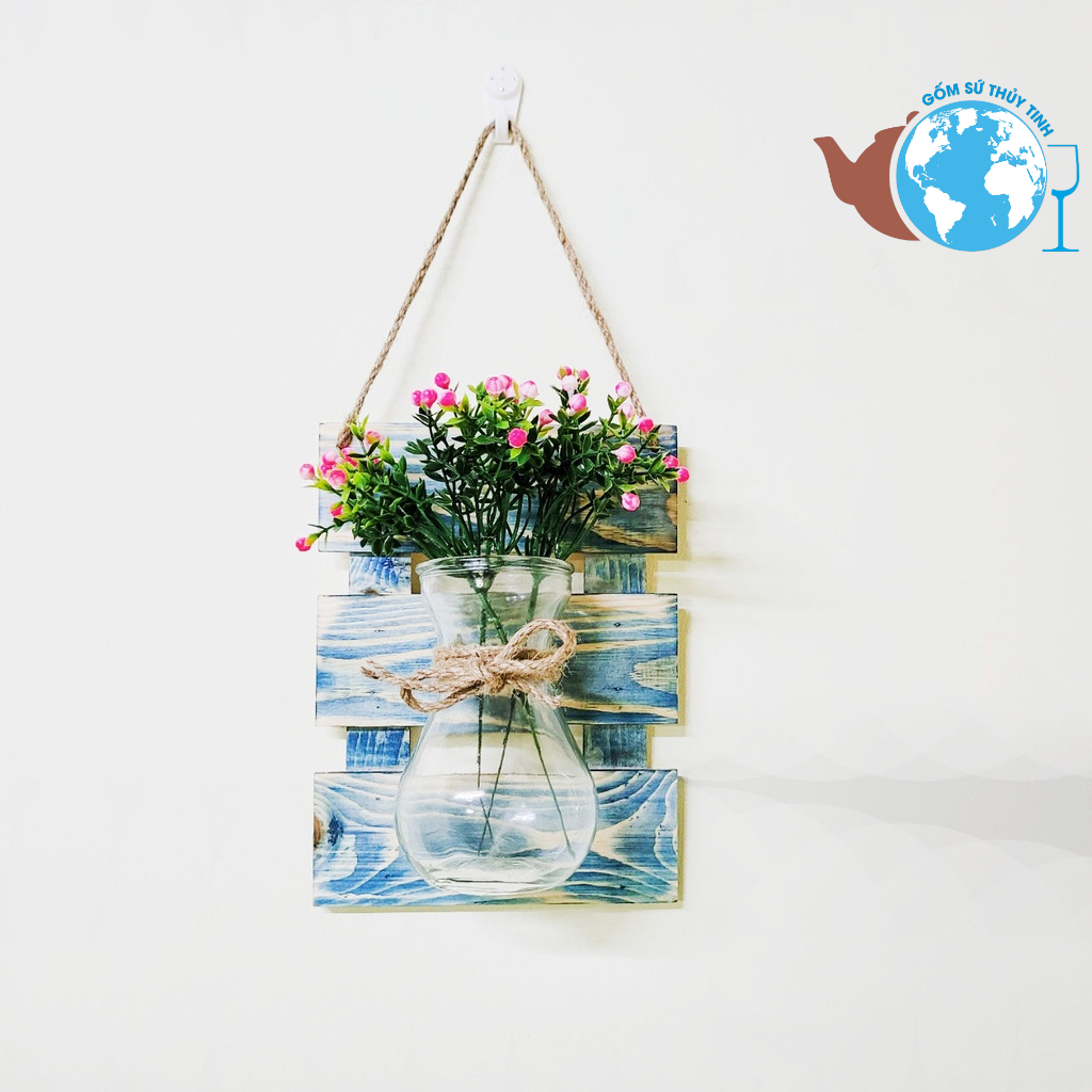 Lọ hoa loe treo tường bằng khung gỗ sắc màu cổ điển