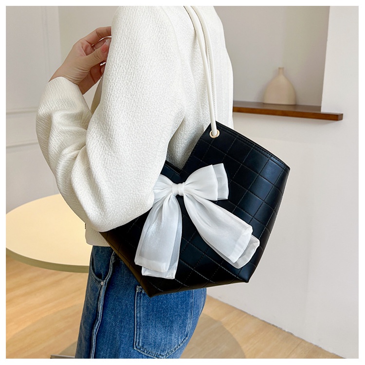 Túi Tote Đeo Vai Màu Trơn Đính Nơ Sức Chứa Lớn Mẫu Mới 2022 Thời Trang Mùa Hè Cho Nữ