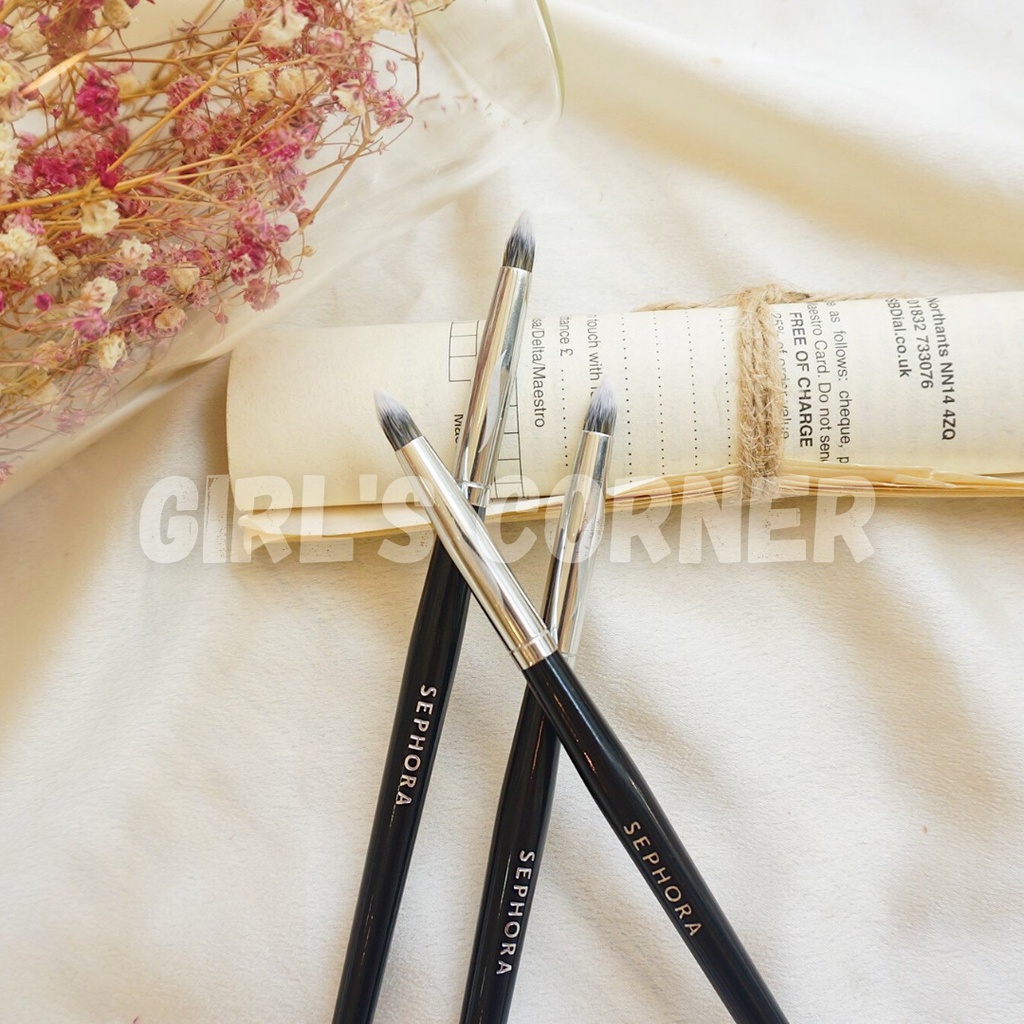 Cọ Nhấn Đuôi Mắt Sephora 24 Smockey Liner Brush