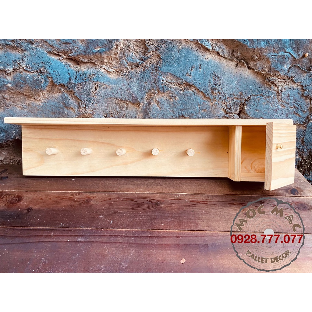 Kệ treo quần áo có hộp để đồ nhỏ