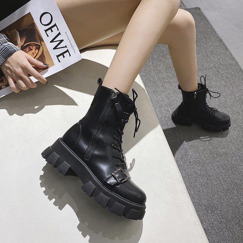 (Săn trắng 35/ đen40) Boots ulzzang chiến binh