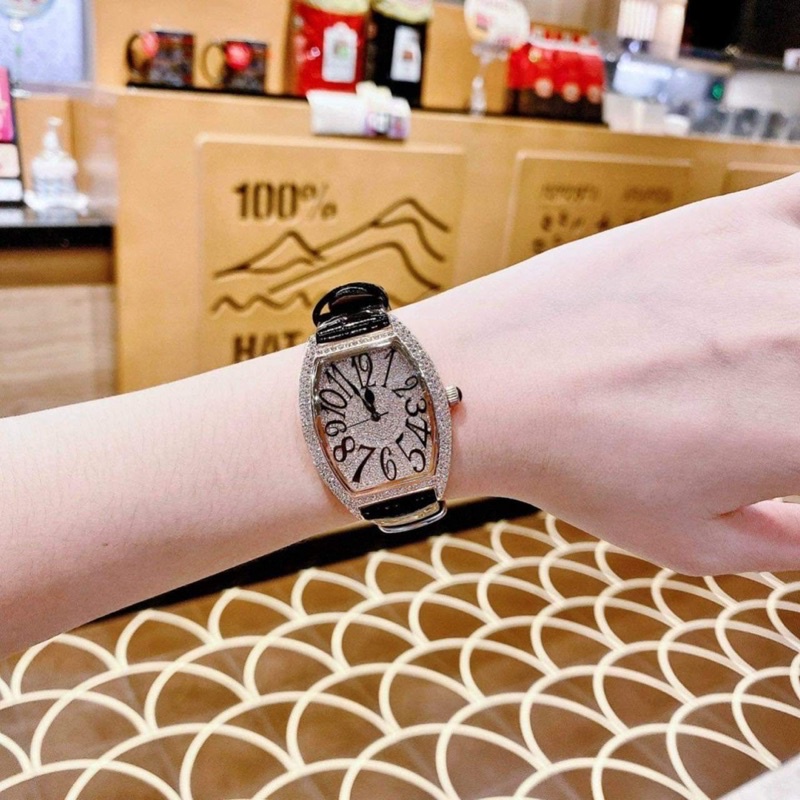 đồng hồ nữ 𝙳𝚊𝚟𝚎𝚗𝚊 màu đen 𝚙𝚑𝚒𝚎̂𝚗 𝚋𝚊̉𝚗 𝙵𝚛𝚊.𝚗𝚔 𝙼𝚞.𝚕𝚕𝚎𝚛 𝚌𝚞̛̣𝚌 𝚌𝚑𝚊̂́𝚝 𝙼𝚊̣̆𝚝 𝚘𝚟𝚊𝚗 𝚏𝚞𝚕𝚕 đ𝚊́.