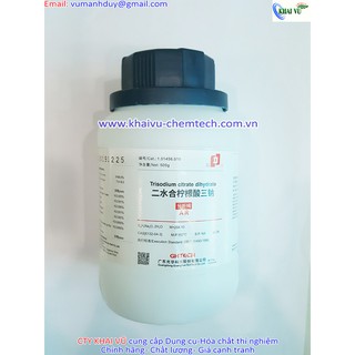 Natri xitrat C6H5Na3O7.2H2O (gọi là Trisodium Citrate) chai 500g thí nghiệm