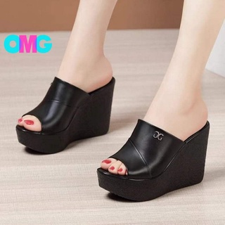 Dép đế xuồng quai phụ kiện
