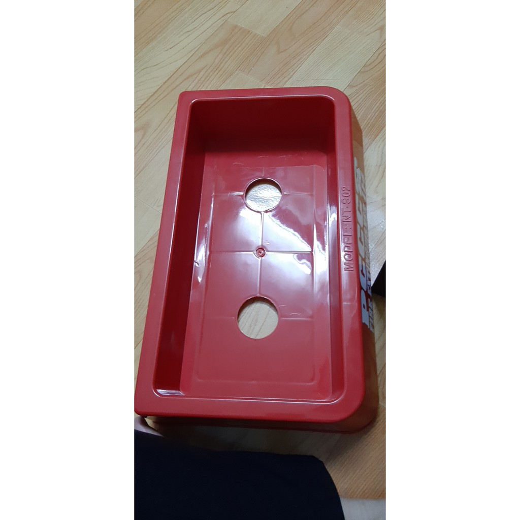 Kệ nhựa đôi đựng 2 bình chửa cháy