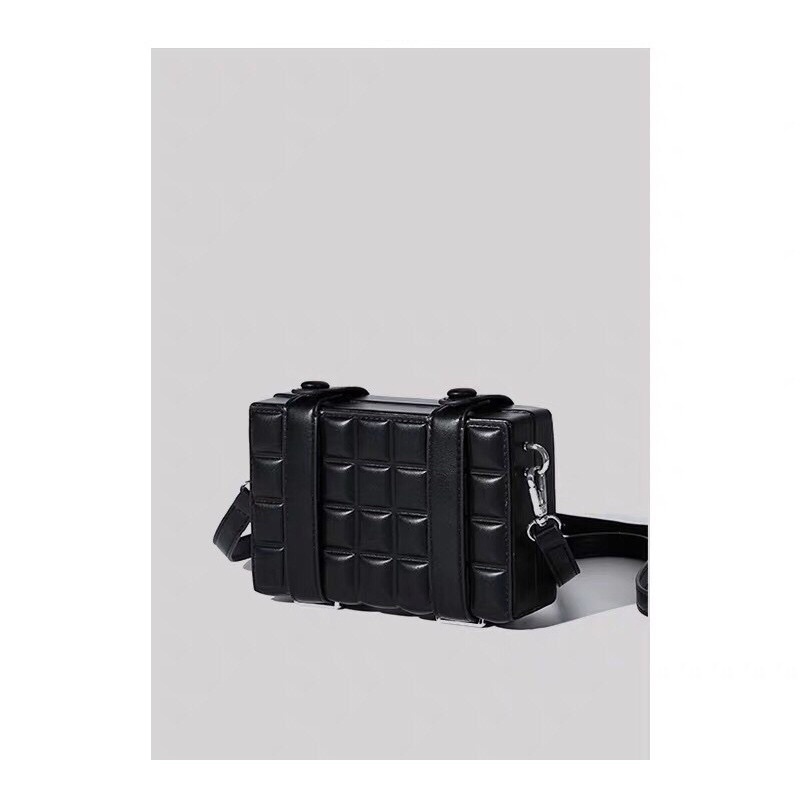 Túi da nam nữ đeo chéo hình hộp chữ nhật hoạ tiết ô vuông HÀNG CÓ SẴN | BigBuy360 - bigbuy360.vn