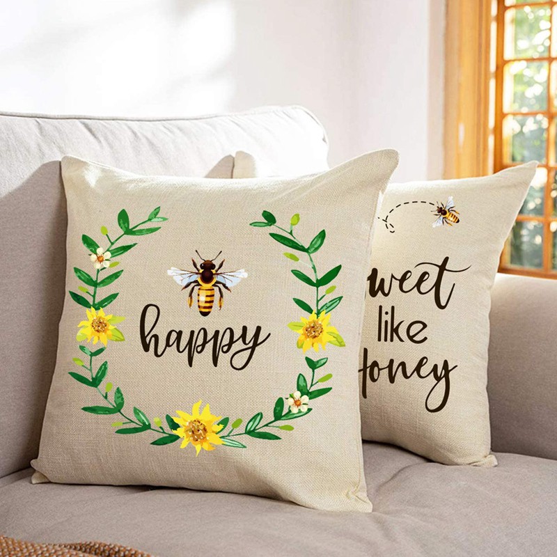 Áo Gối Được Làm Từ Chất Liệu Vải Lanh Và Cotton Với Họa Tiết Hình Con Ong