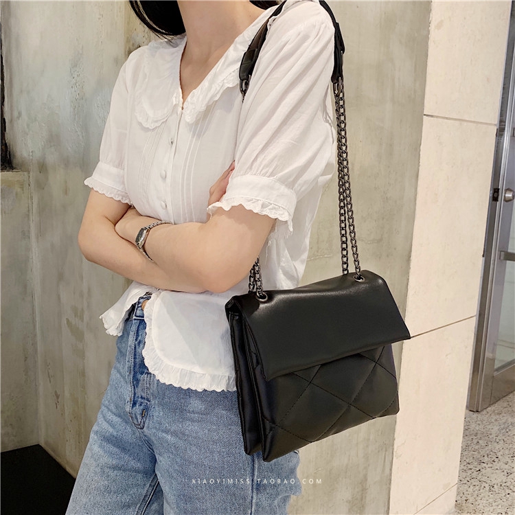 Túi đeo chéo thời trang sành điệu cho nữ | BigBuy360 - bigbuy360.vn