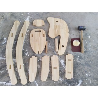 Ngựa gỗ bập bênh