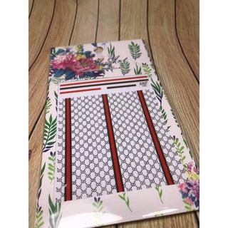 Sticker dán móng - sticker thương hiệu