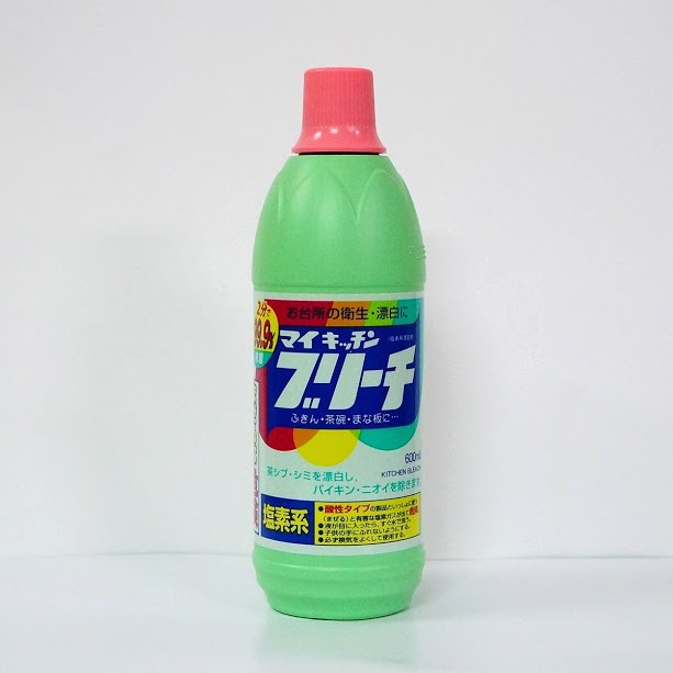 Nước tẩy nhà bếp Rocket My Kitchen Bleach làm sạch vệt bẩn, khử nấm mốc, diệt khuẩn - Made in Japan 4903367000118