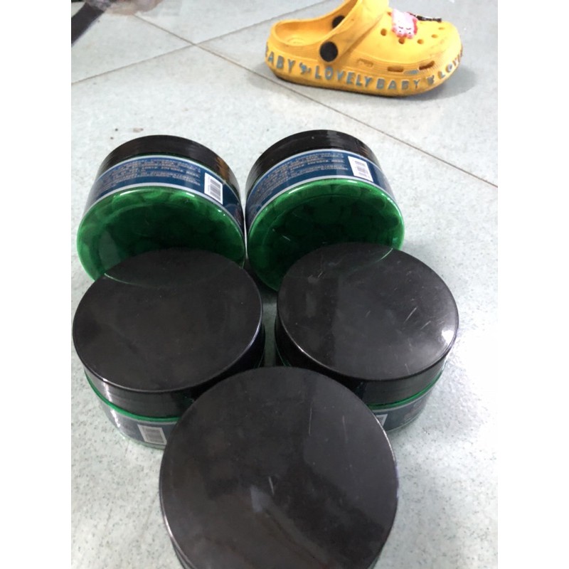 Thức ăn dán thành hồ cho cá cảnh