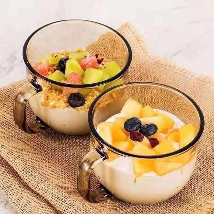 Cốc Thuỷ Tinh Màu Hổ Phách Có Tay Cầm