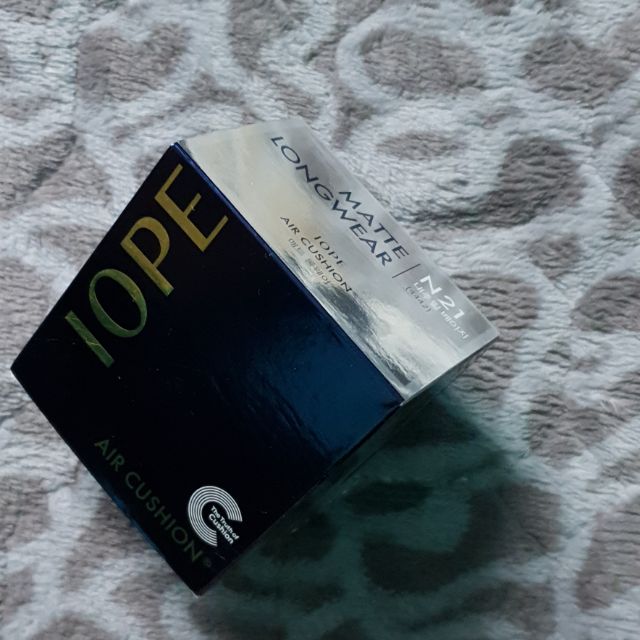 Phấn nước Kiềm Dầu - IOPE Air Cushion Matte Longwear SPF50+
