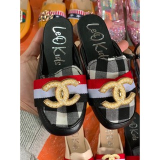 Sục tiểu cho bé