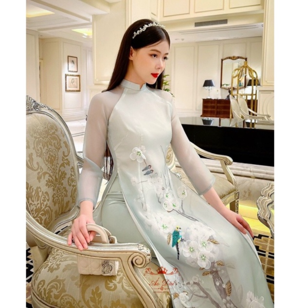 Áo dài cách tân 4 tà TRÚC YẾN đính kết chim hoa cho các nàng thơ