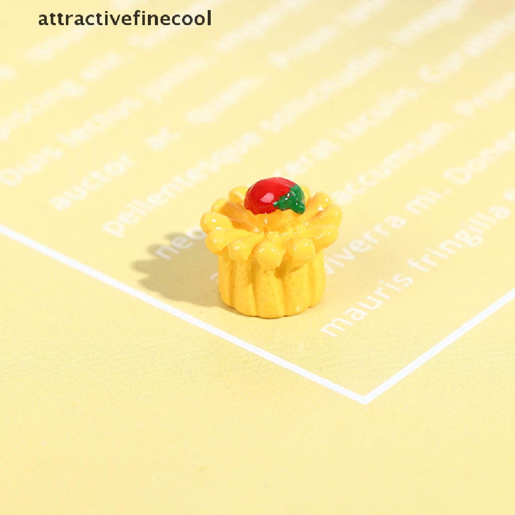 Set 8 Bánh Kem + 1 / 12 Trang Trí Nhà Búp Bê