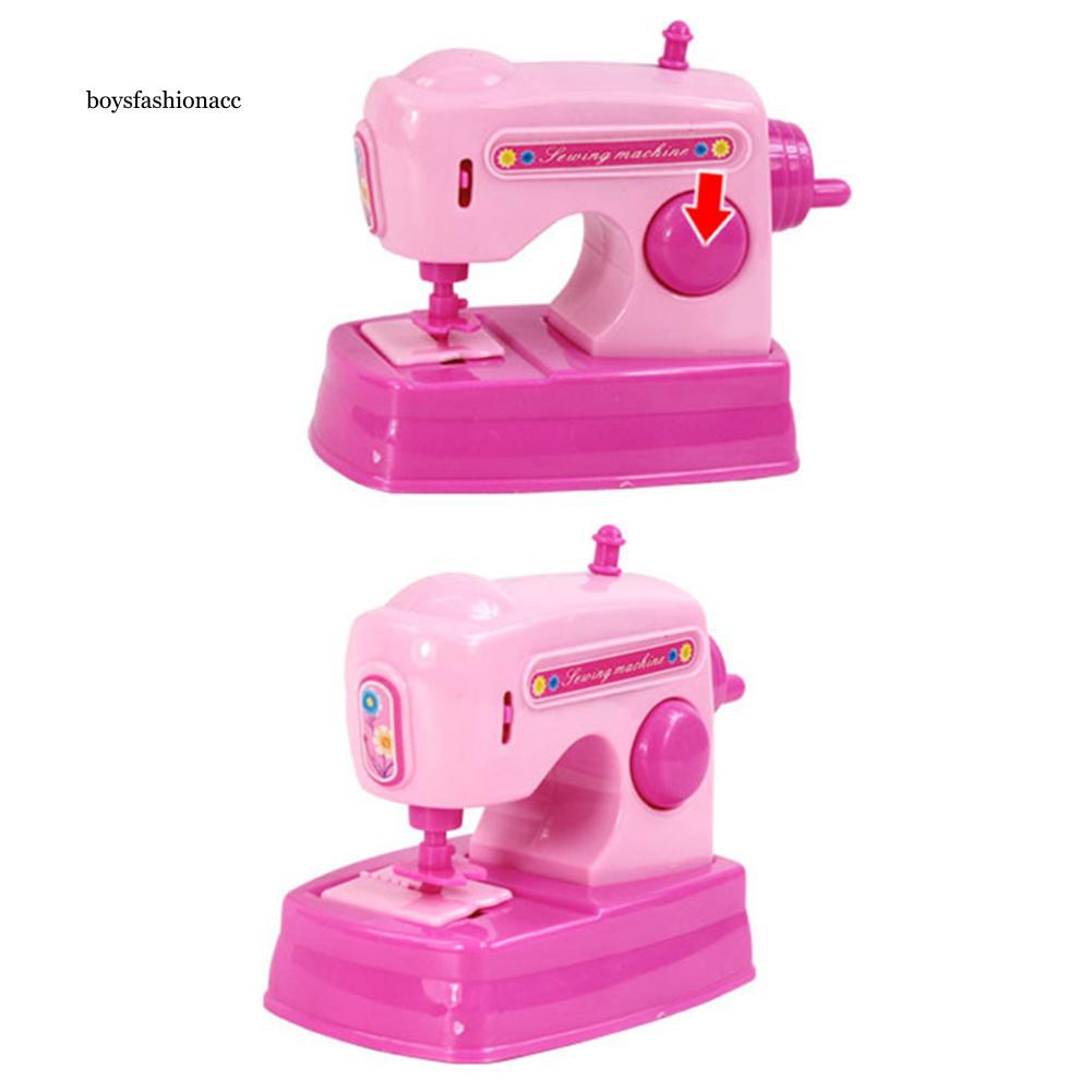 Đồ chơi máy may chất liệu nhựa chạy bằng pin kích thước 12cm x 5.5cm x 7.5cm màu hồng bắt mắt cho bé gái