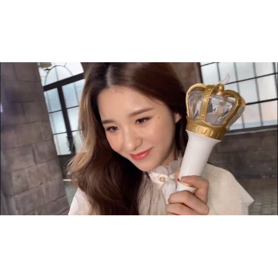 Gậy cổ vũ đèn màu LIGHTSTICK OFFICIAL LOONA