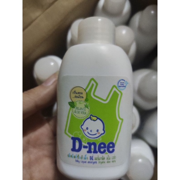 Nước giặt Dnee 100ml