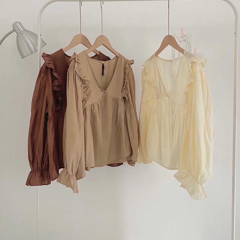 Áo cổ V tiểu thư tay loe phong cách Hàn Quốc Vintage