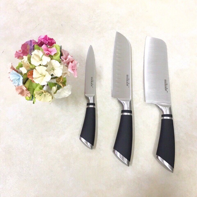 Bộ 3 dao cho nhà bêp thiết kế nhỏ gọn với lưỡi dao bằng thép sáng bóng không gỉ sét, hàng xuất Nhật