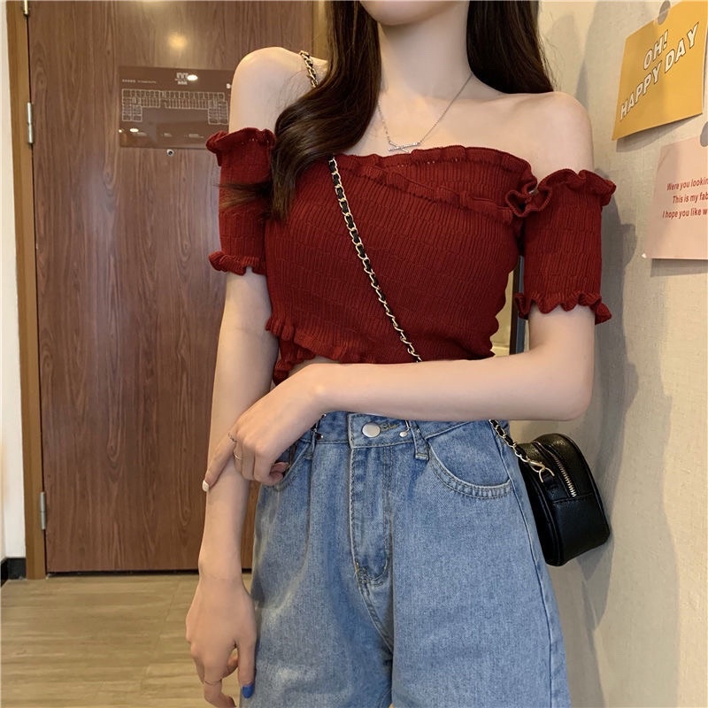 Áo Croptop Trễ Vai Ngắn Tay Thiết Kế Ngọt Ngào
