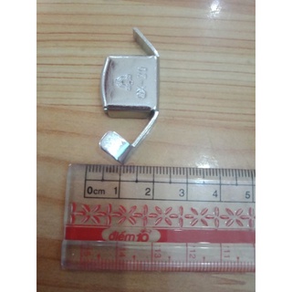 Cử nam châm canh lề