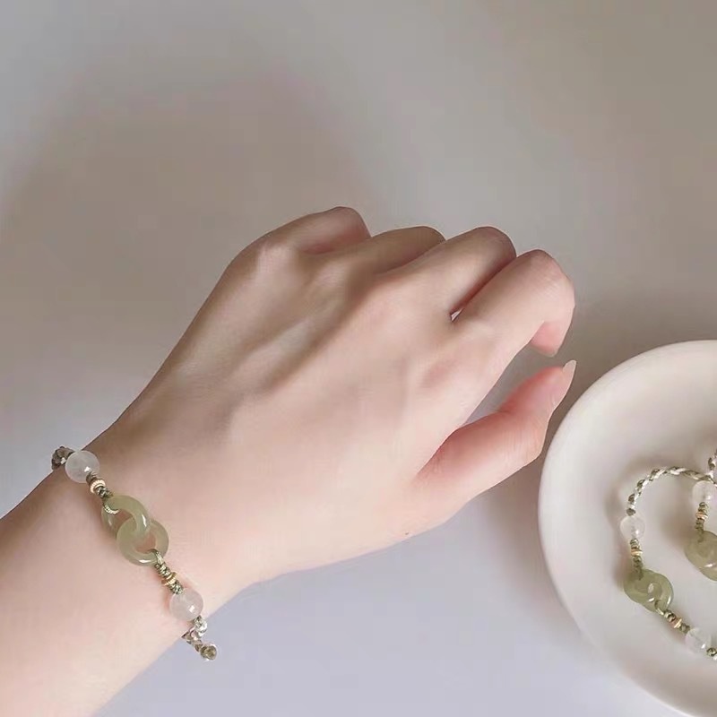 Vòng Tay Bện Thủ Công Bằng Ngọc Bích Giả Khóa An Toàn