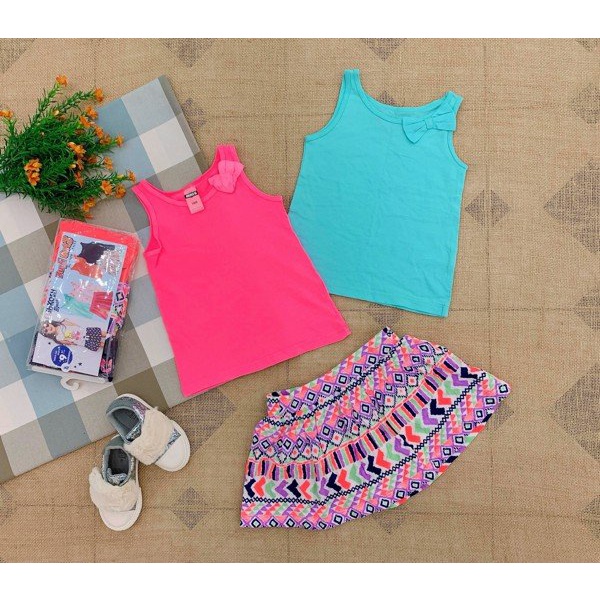 Set 3 món Oshkosh cho bé gái ( 1 chân váy có quần short + 2 áo 3 lỗ)