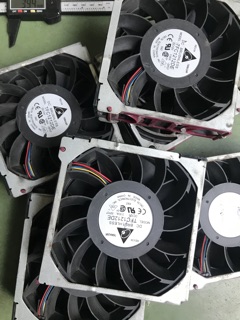Quạt server hp Delta 12v 3.24A , vuông 12cm