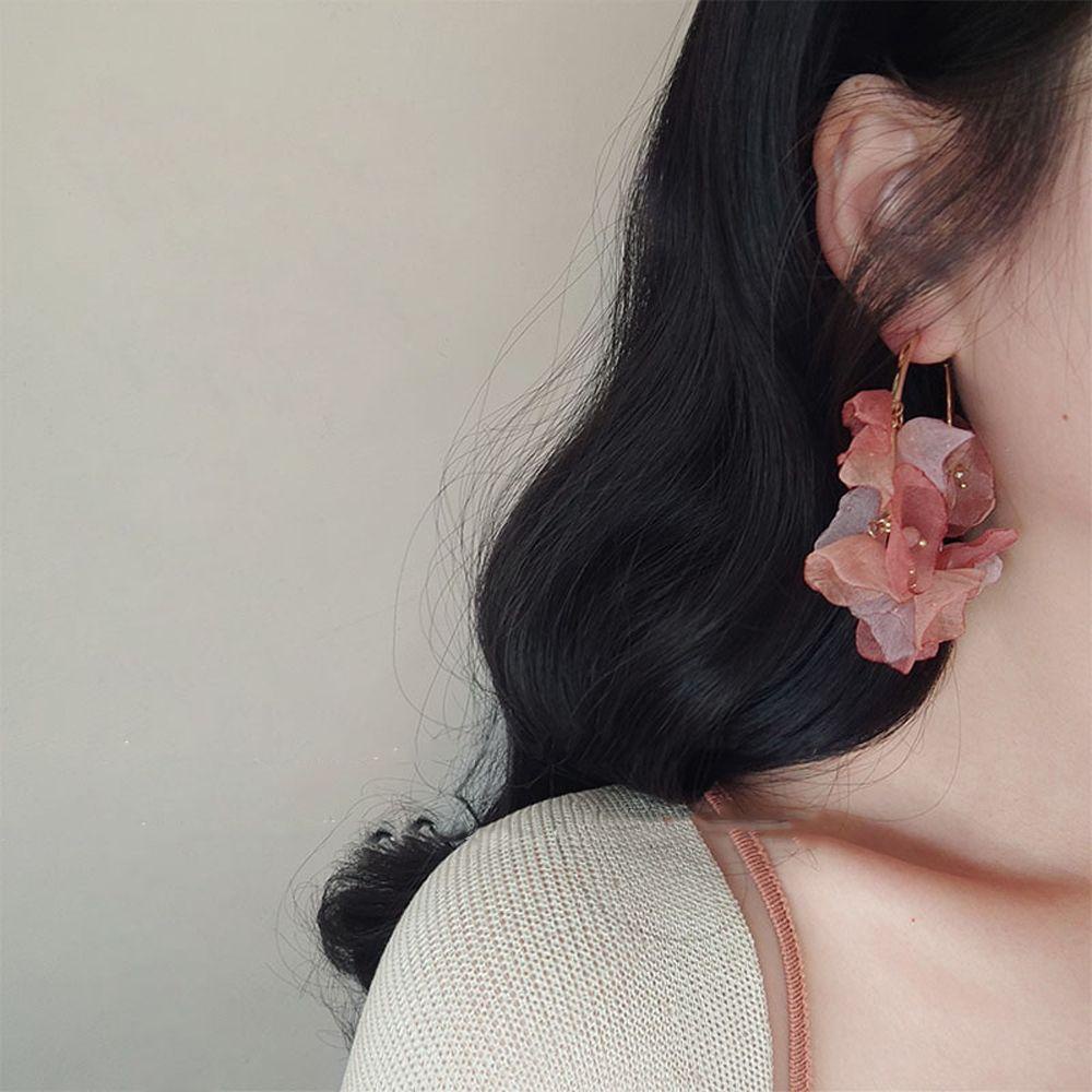 Bông Tai Dạng Vòng Đính Hạt Tròn Thời Trang Đi Biển Cho Nữ