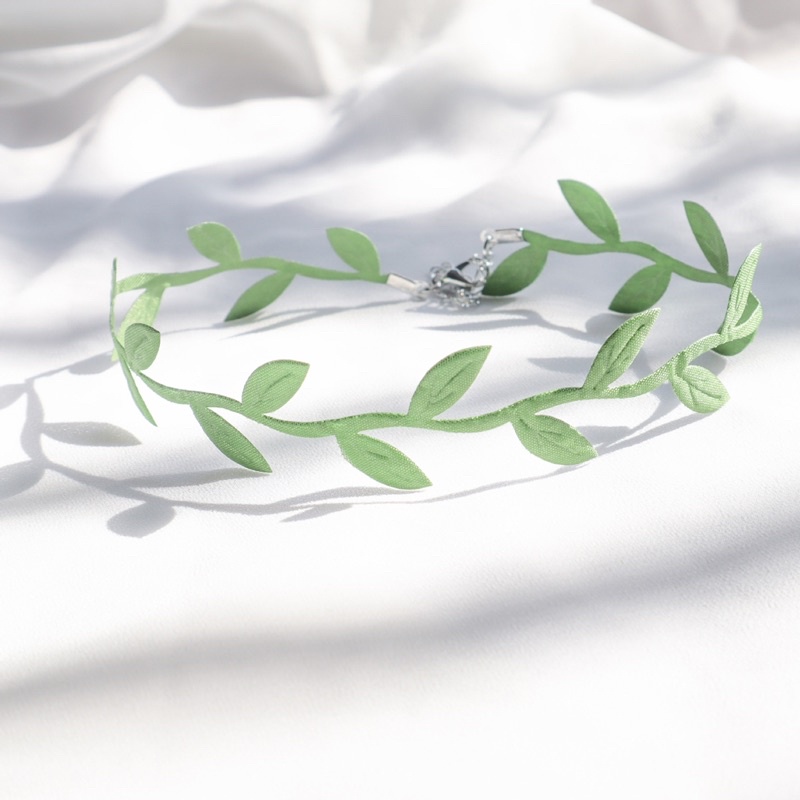 Vòng cổ hình chiếc lá - choker chiếc lá xanh và cầu vồng