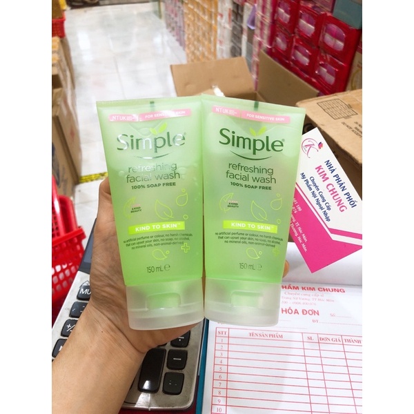 Sữa Rửa Mặt Simple Kind To Skin Refreshing Facial Wash Gel 150ml