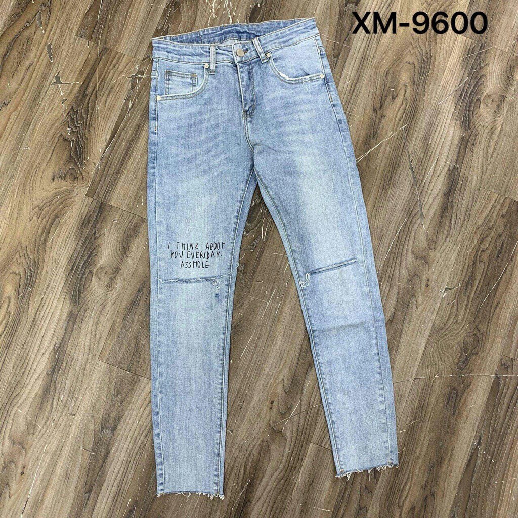 Quần jean nam xanh chất bò rách gối co giãn chữ nổi thời trang cao cấp AHFASHION ms9600