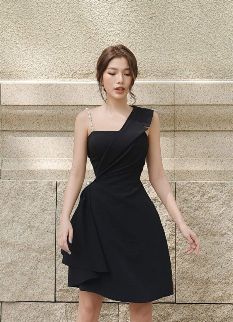 [kem video that] đầm lệch vai một bên dây chuỏi đính cườm eo siêu xinh | BigBuy360 - bigbuy360.vn