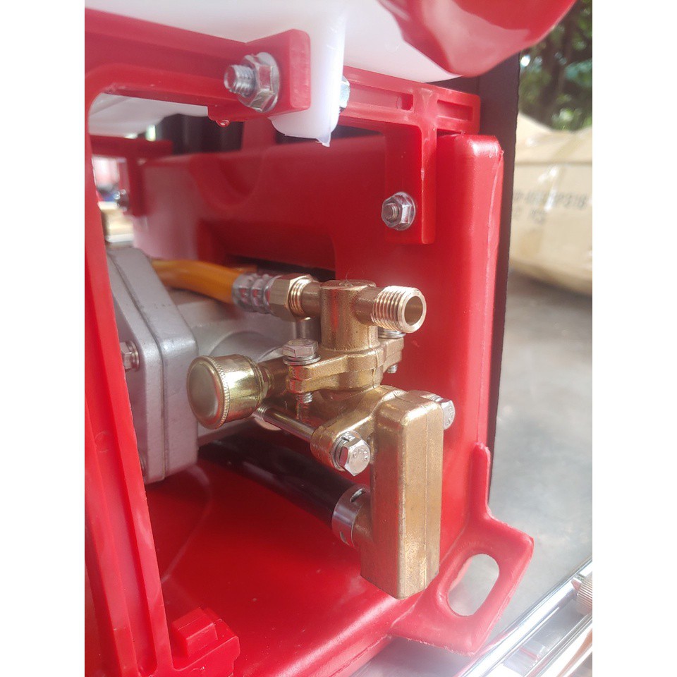 Máy phun thuốc Oshima 768 đỏ