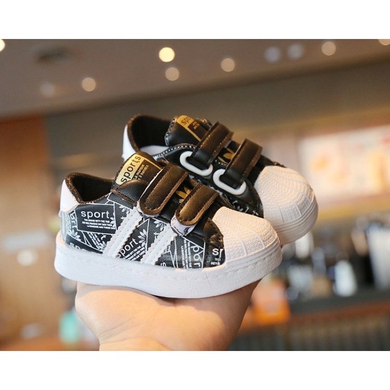 Giày thể thao cho bé gái - giày cho bé trai 2 sọc chữ 2 quai dán da mềm đế chống trượt êm chân Babybees TT213(sz21-sz30)