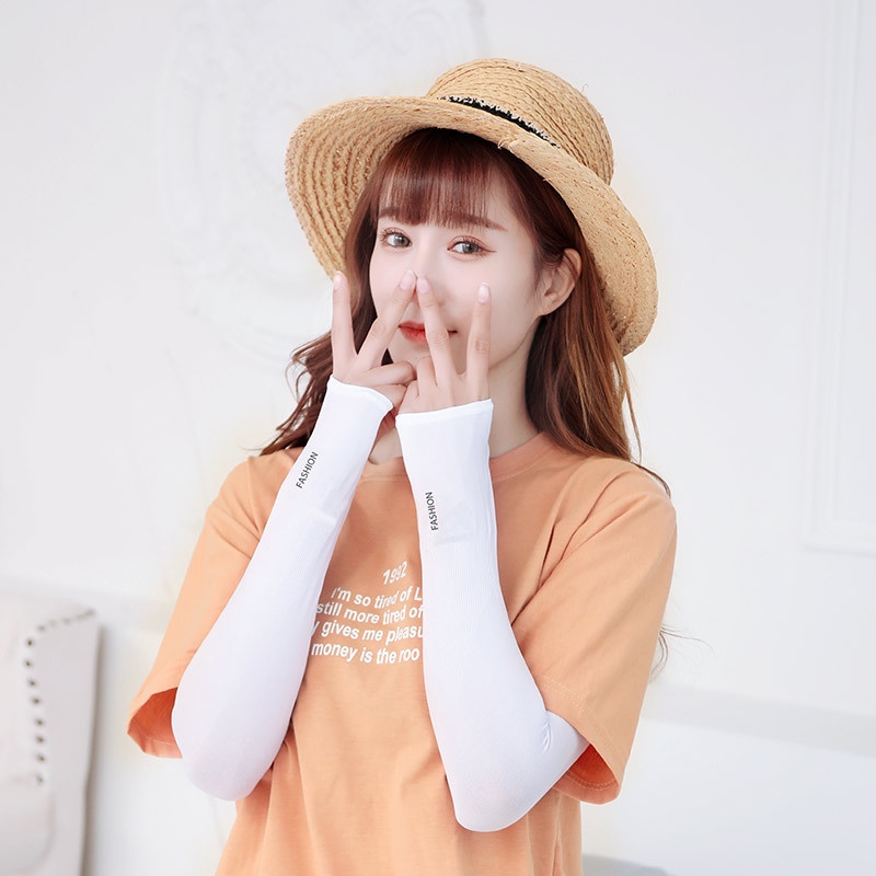Găng Tay Chống Nắng Bằng Lụa Mát Tiện Dụng Khi Chơi Thể Thao