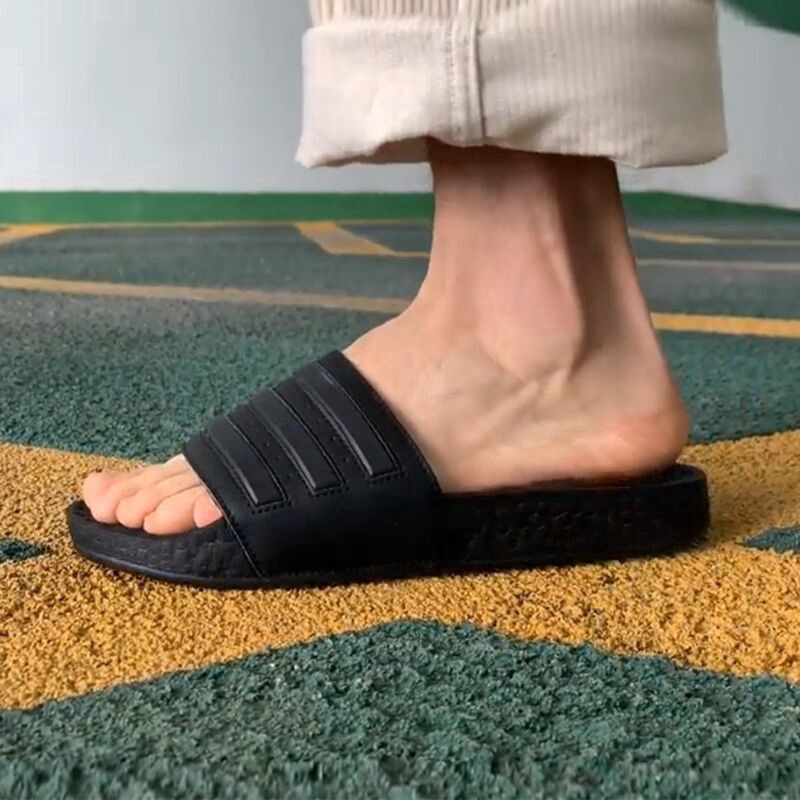 Dép Quai Ngang adidas  ADILETTE COMFORT SLIDES Màu đen